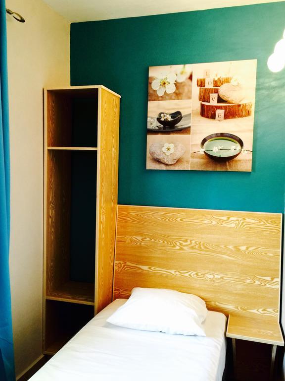 L'Annexe 66 , Saint Denis Centre Ville , A 200 M De La Rue Pietonne , Du Petit Marche Et Du Leader Price , Sur Une Rue Calme, Parking Gratuit Sur La Rue Camera foto
