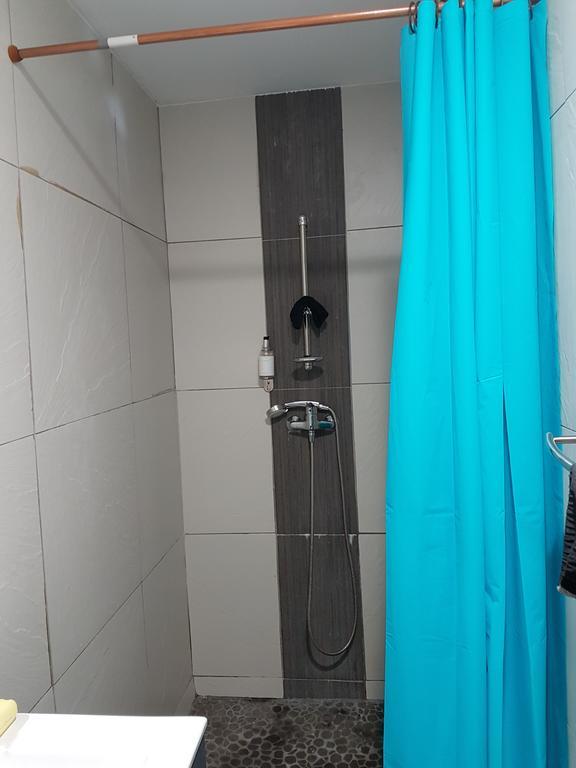 L'Annexe 66 , Saint Denis Centre Ville , A 200 M De La Rue Pietonne , Du Petit Marche Et Du Leader Price , Sur Une Rue Calme, Parking Gratuit Sur La Rue Esterno foto
